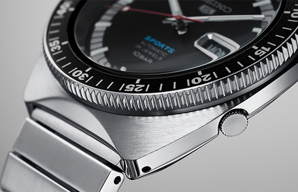 Seiko 5 Sports SRPK17K1 55th Anniversary Limited Edition bok